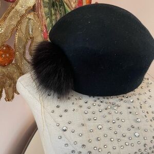 Frank Olive Black Wool Beret with Fur Pom